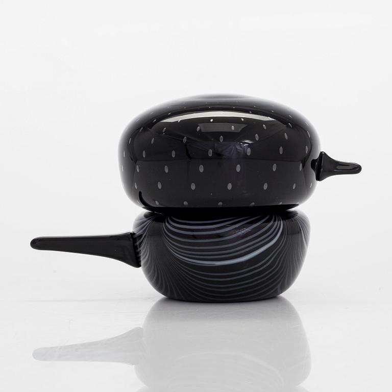 Matti Klenell, glasfågel "Harakka Baby", signerad M. Klenell Iittala.