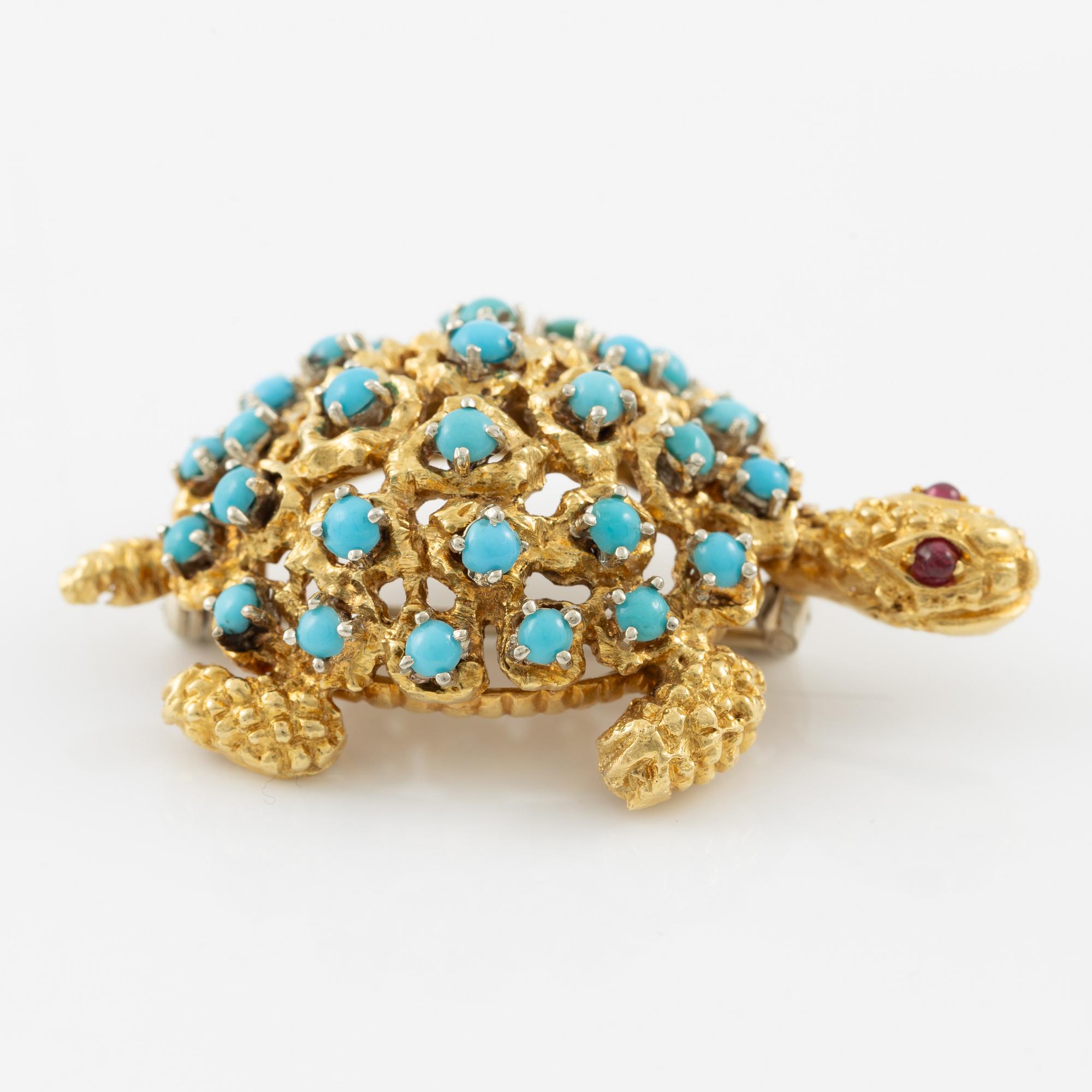 Brooch in the form of a tortoise, 18K gold with turquoises and rubies, Italy.