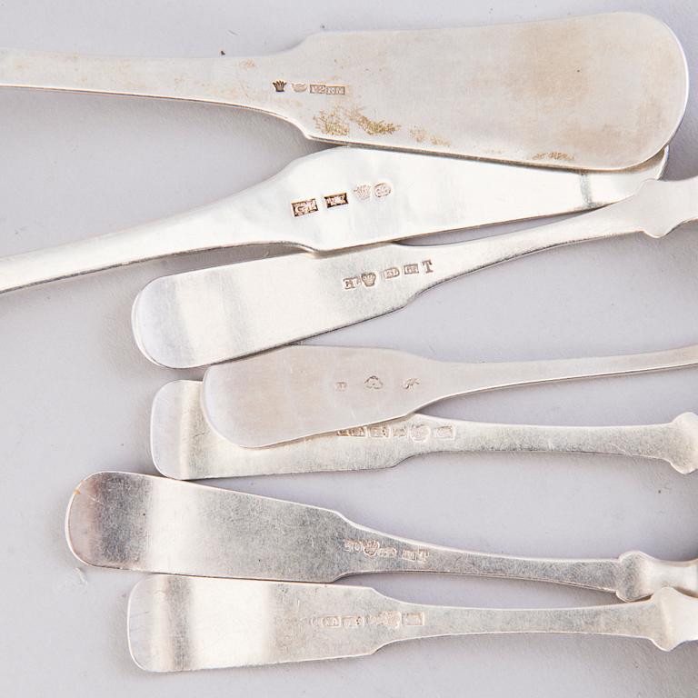 Silver cutlery with sea shell decoration, totally 27 pcs, Finnish hallmarks, 1848 - 1959.