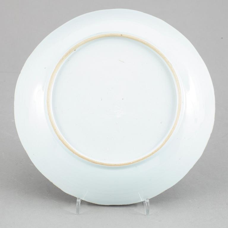 SKÅL, porslin, Kina, Qianlong (1736-95).