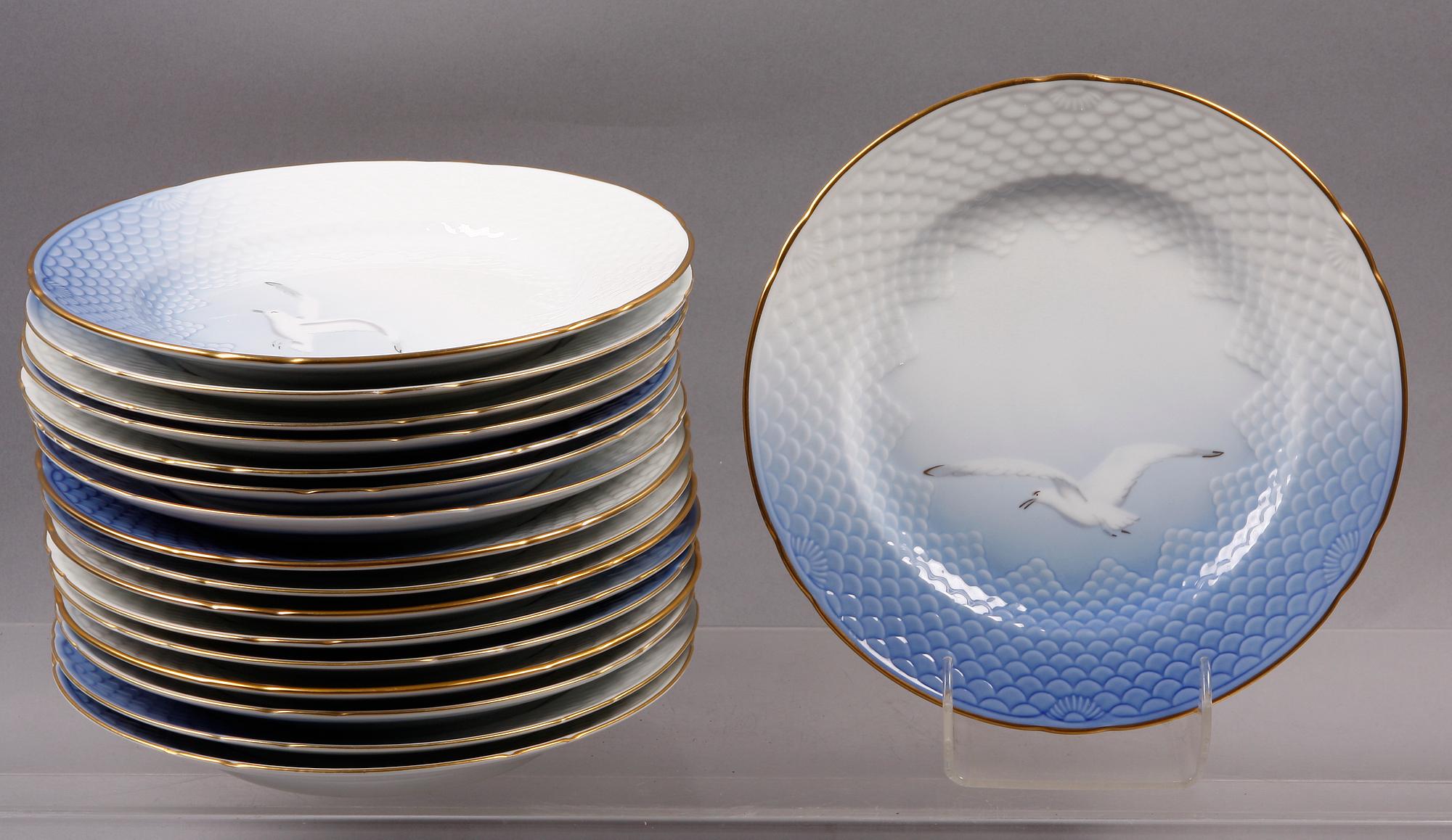 MAT- OCH KAFFESERVIS, 135 delar, porslin, "Måsen", Bing & Gröndahl,