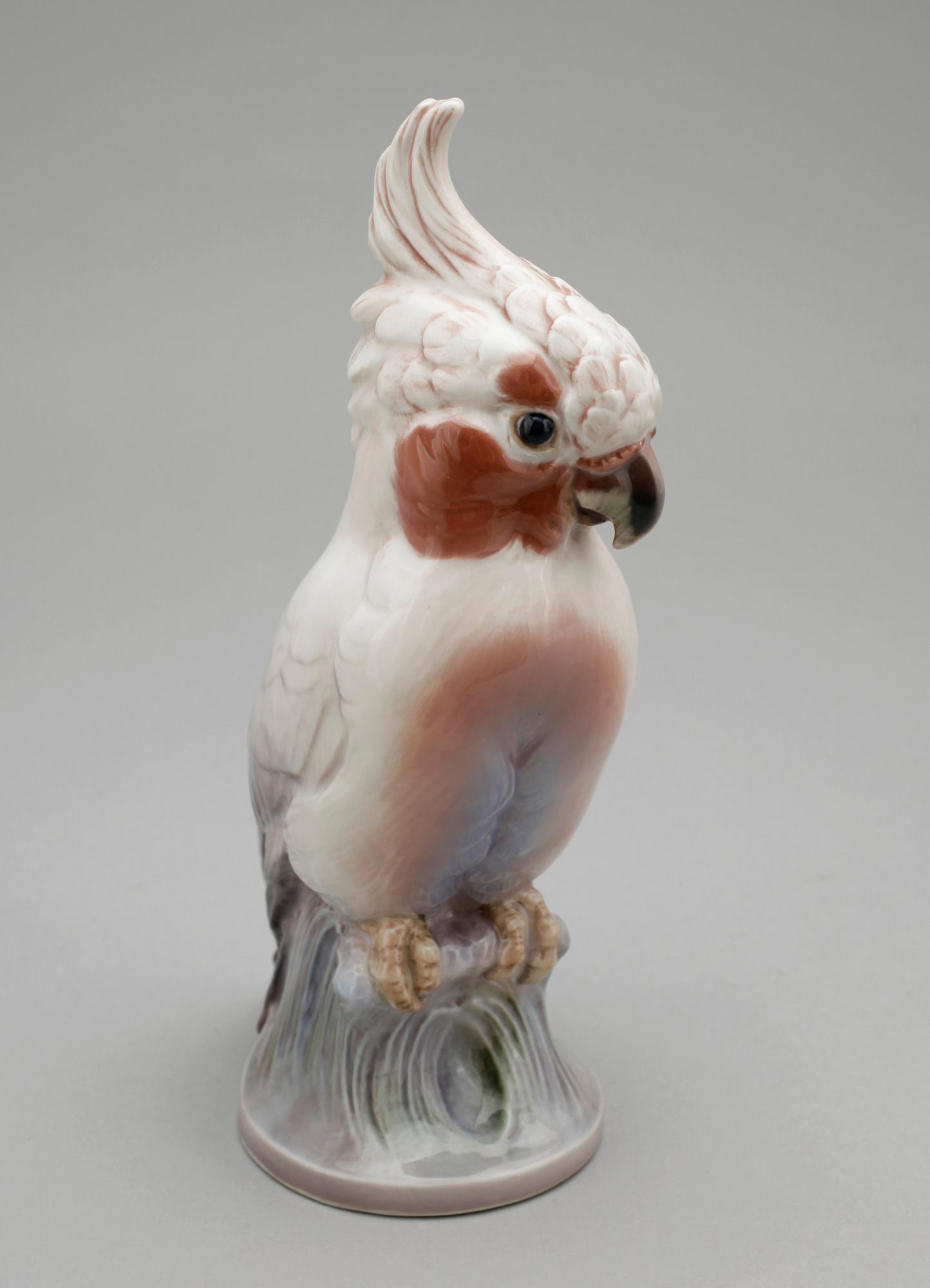 FIGURIN, porslin, Dahl Jensen, Danmark, 1900-tal.
