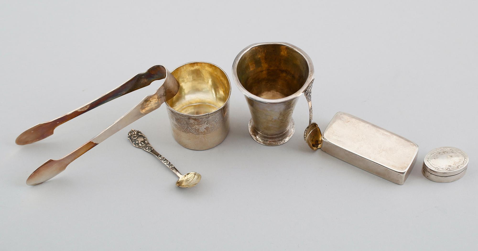 SILVERFÖREMÅL, 7 delar, 1800-/1900-tal. Vikt ca 132 gram.