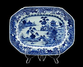 STEFAT, 2 st, porslin, Kina, 1700-tal.