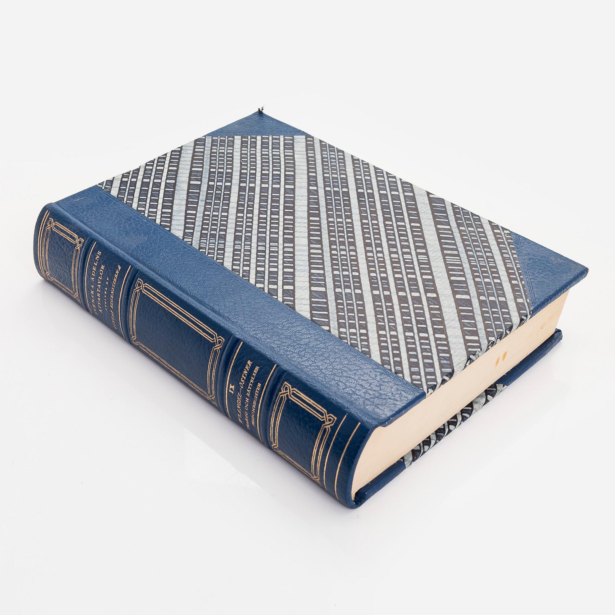 Kirjasarja, 9 nidettä, Gustaf Elgenstierna, "Den introducerade svenska adelns ättartavlor". 1925-1936.