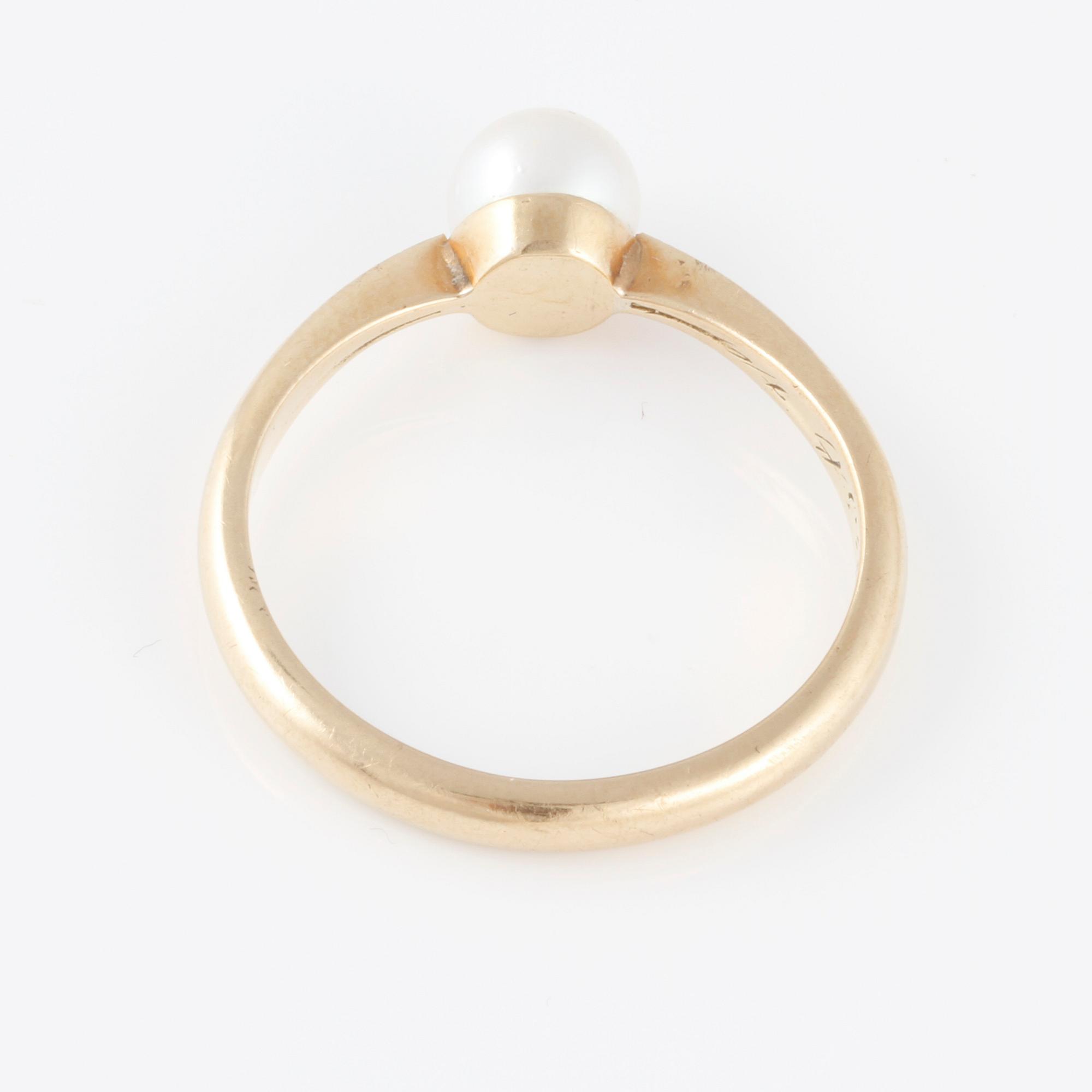 RING, med odlad pärla.