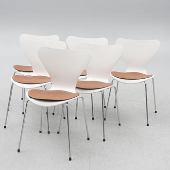 Arne Jacobsen, stolar, 6 st, ”Sjuan”, Fritz Hansen, 2018.