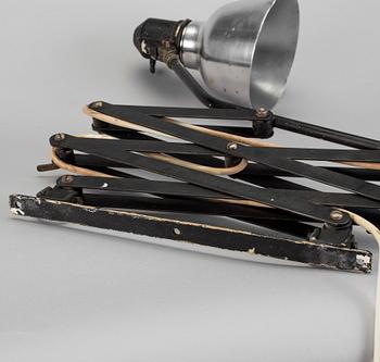 SKRIVBORDSLAMPA. Industri 1900-talets första hälft.