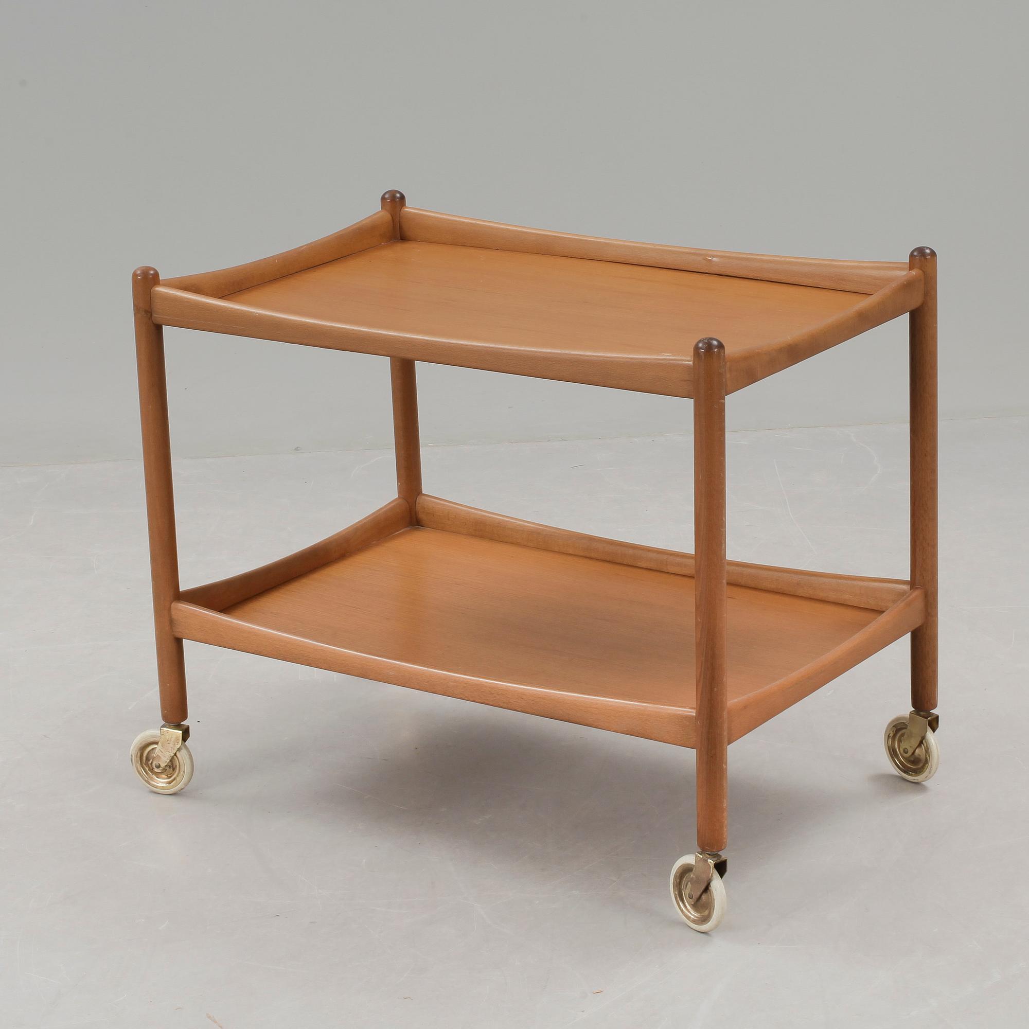 SERVERINGSVAGN, 1900-talets första hälft.