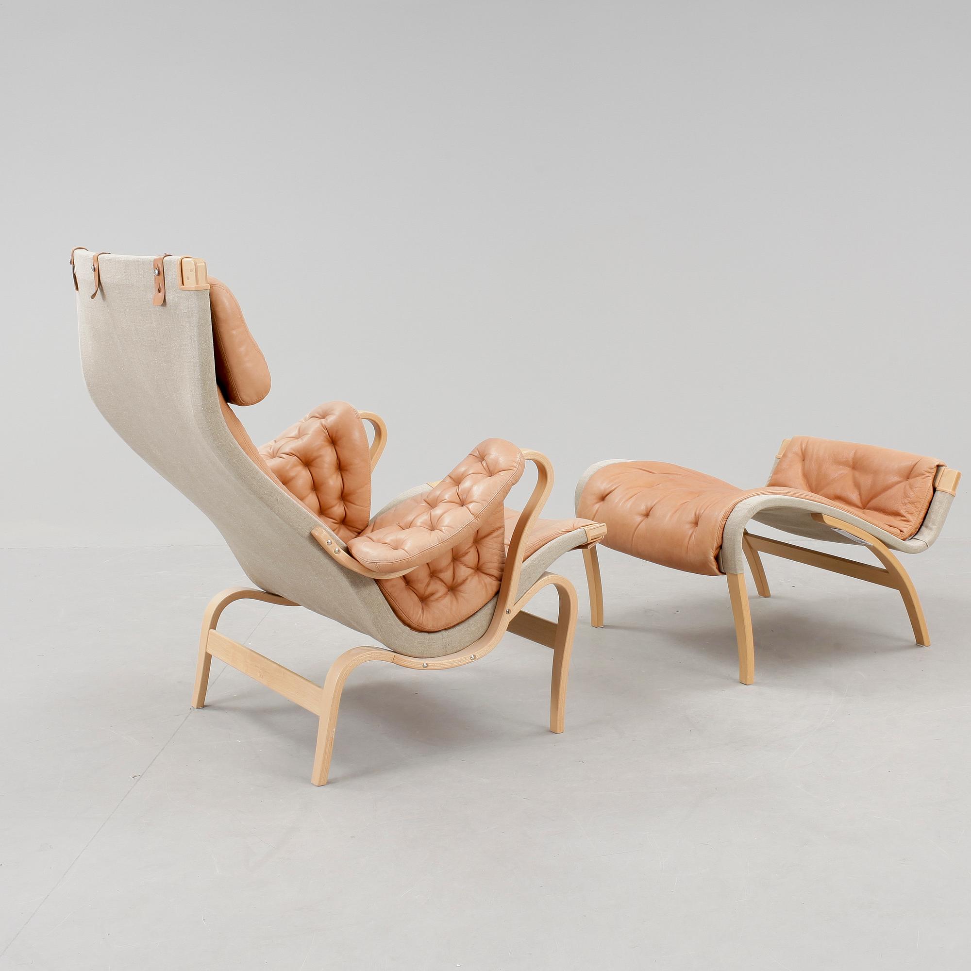 FÅTÖLJ och FOTPALL, "Pernilla", Bruno Mathsson för DUX, 1994.