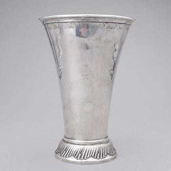 POKAL, silver, K Markström AB AB, Uppsala, 1926. Vikt 460 g.