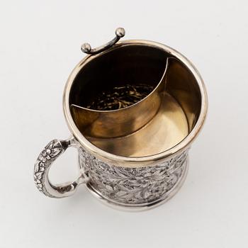 A group of sive neo-rococo silver pieces, England, including Josiah Williams, Chester, 1896.