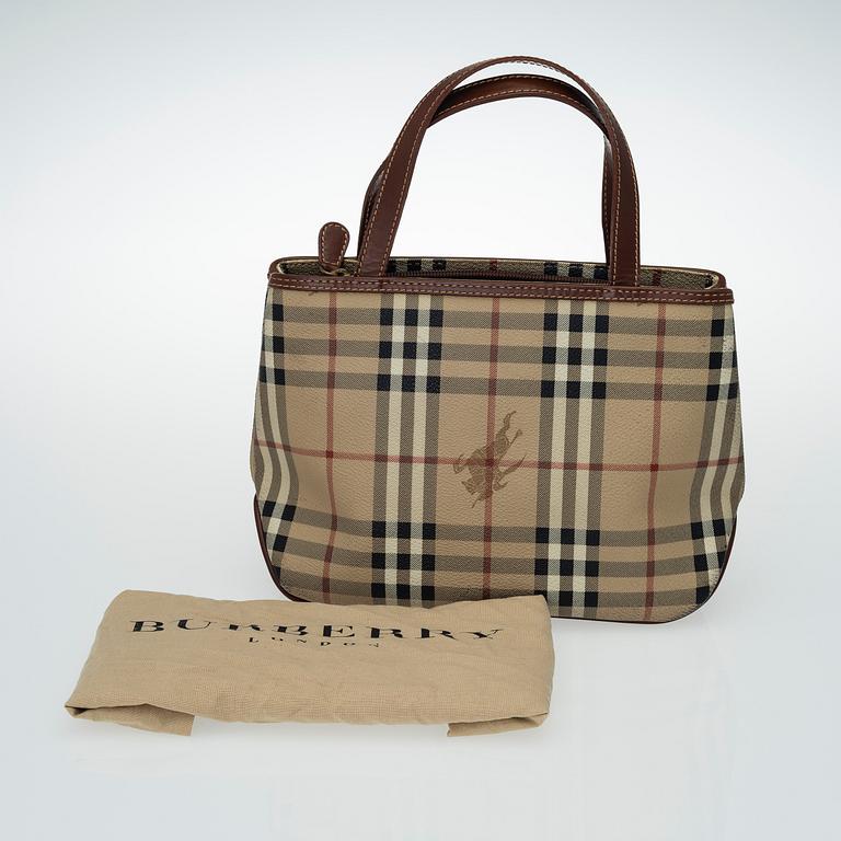 KÄSILAUKKU, Burberry.