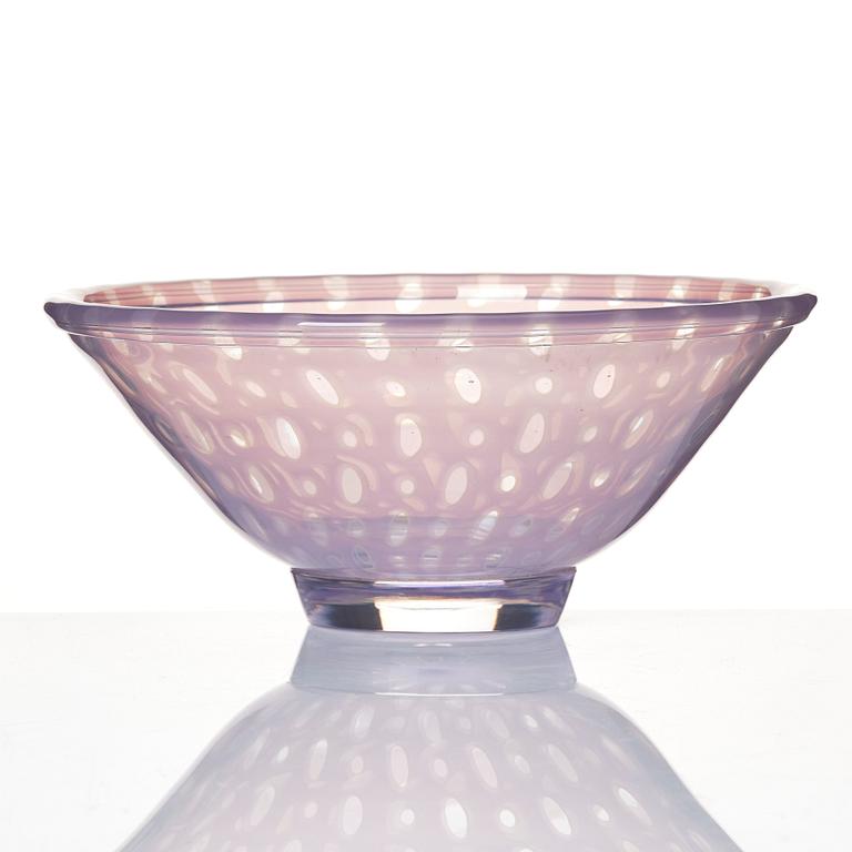 Edward Hald, a "slipgraal" glass bowl, Orrefors, Sweden ca 1955.