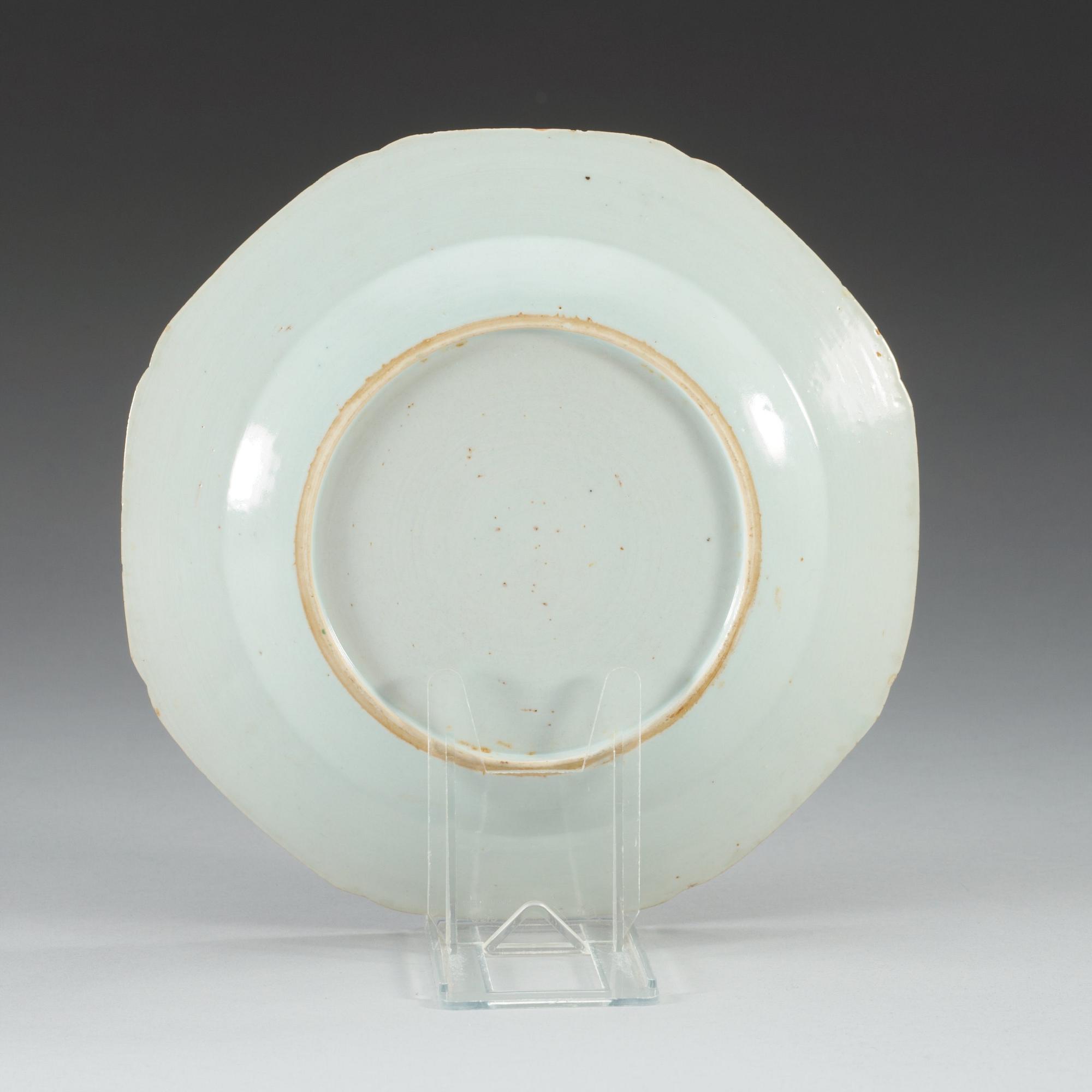 TALLRIKAR, 12 stycken, kompaniporslin. Qing dynastin, Qianlong (1736-95).