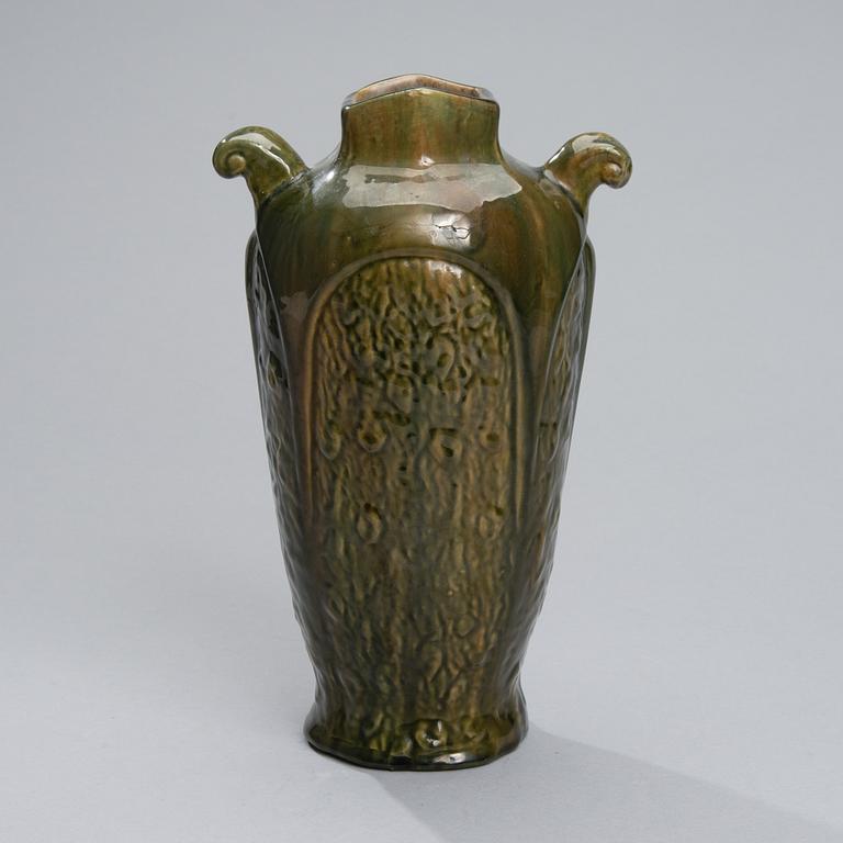 VAS, keramik, sannolikt Rakkolanjoki Kakelfabrik, 1900-talets början.