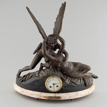 BORDSPENDYL, Frankrike, tidigt 1900-tal, märkt Fabrication Francaise.