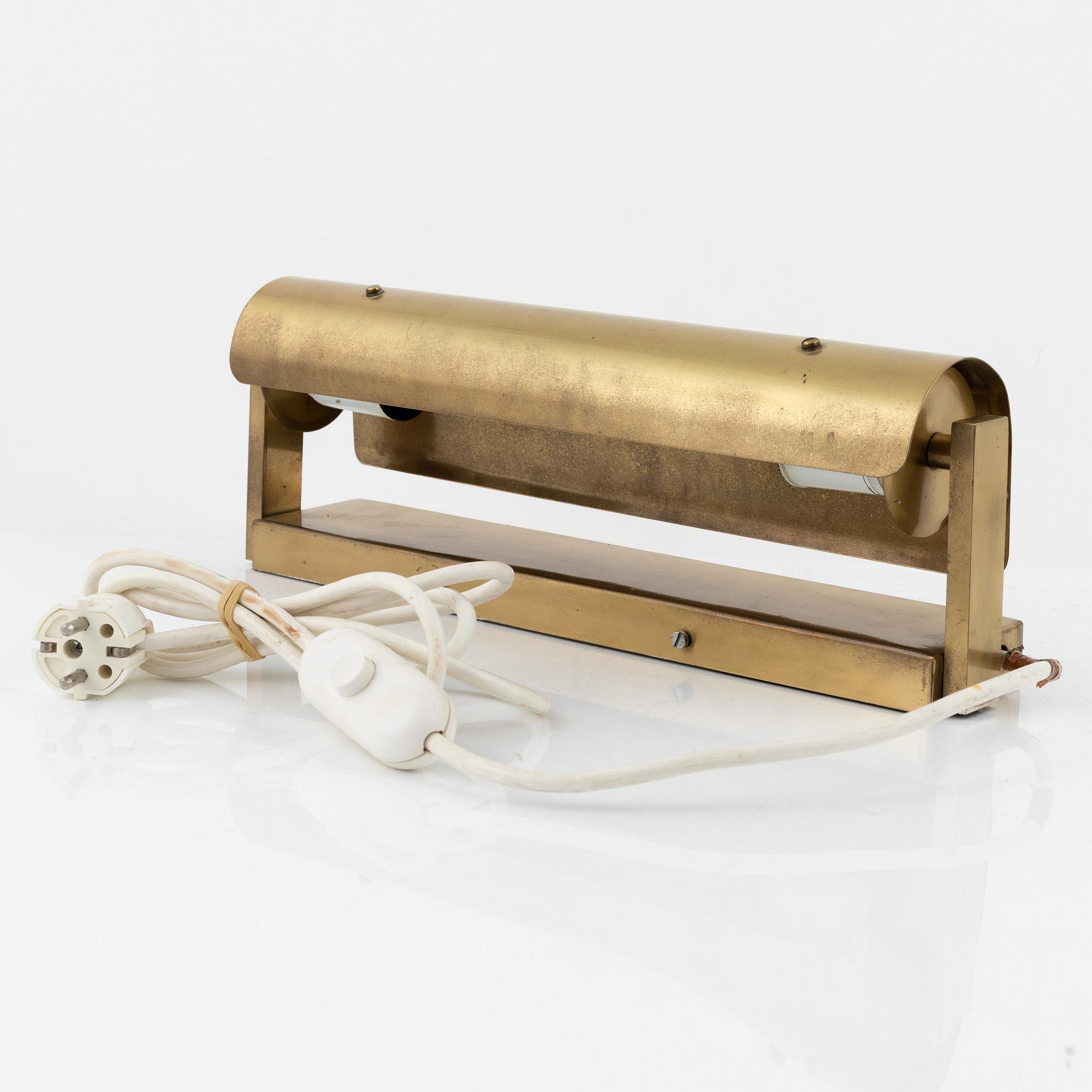 Vägglampa, Nordiska Kompaniet, modellnr 4150.