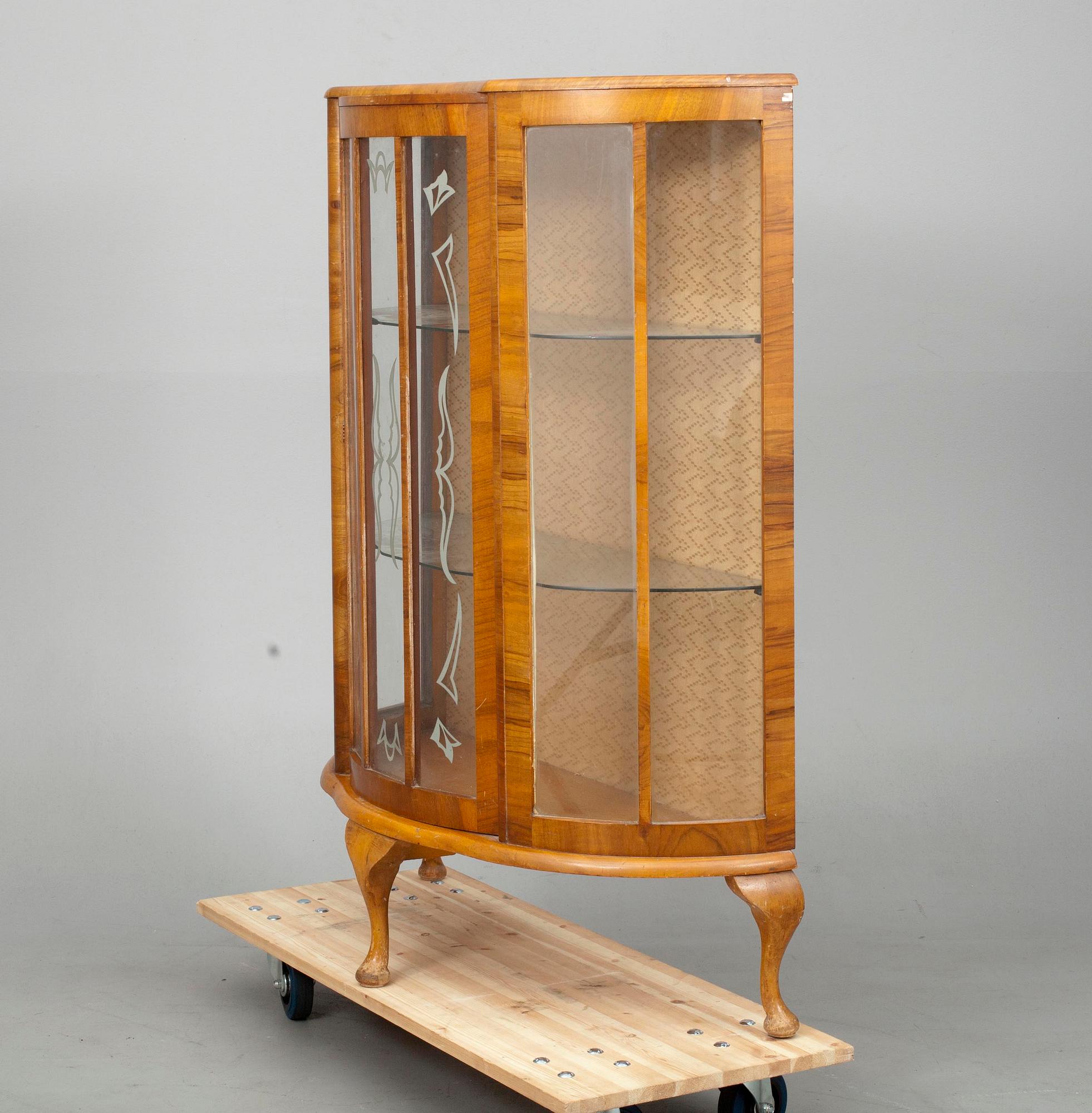 VITRIINIKAAPPI, art deco, 1900-luvun ensimmäinen neljännes.