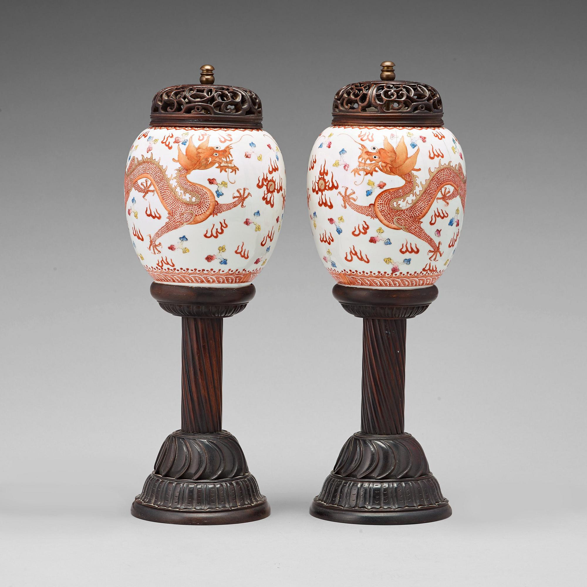 A pair of Chinese lanterns, early 20th Century.