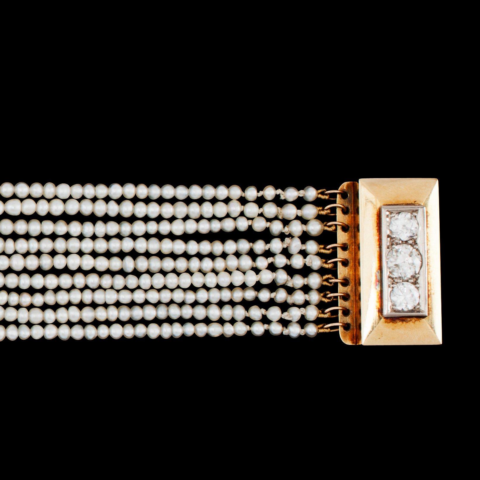 An eight strand natural seed pearl bracelet.