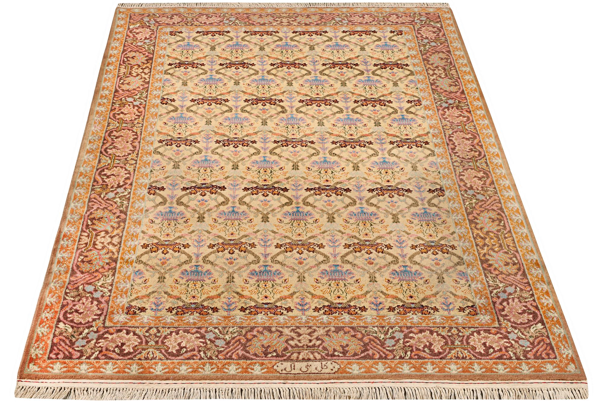 Matta, orientalisk, ca 243x 173 cm.