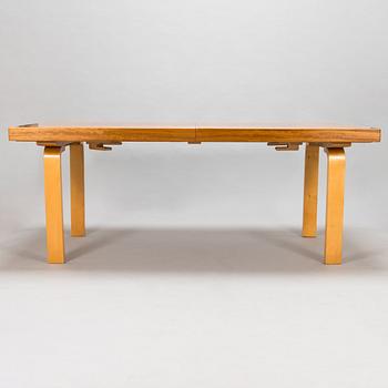 Alvar Aalto, A mid-20th-century dinner table "90", O.Y. Huonekalu- ja Rakennustyötehdas A.B. Finland.
