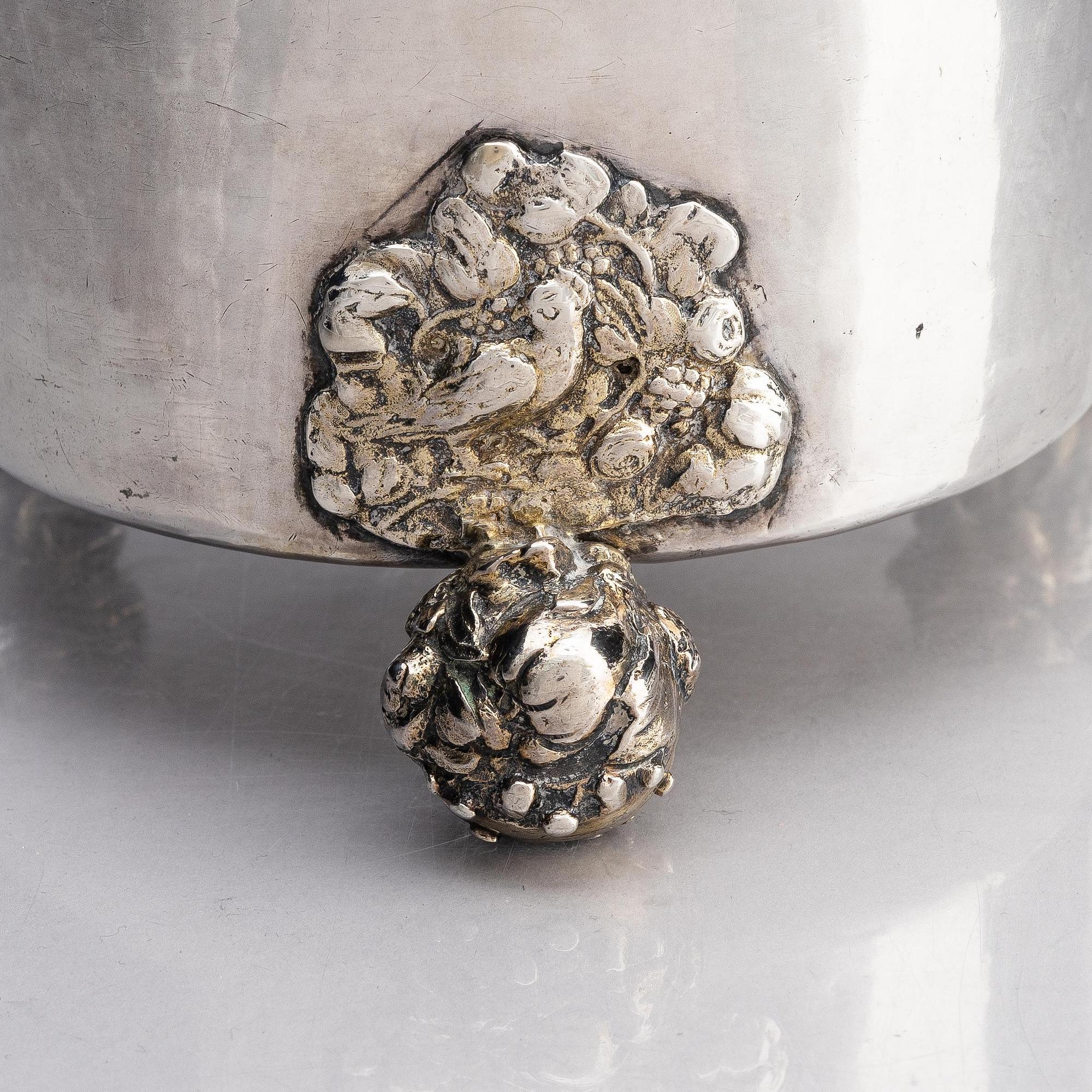 A Swedish 17th century Baroque parcel-gilt silver tankard, mark of Friedrich Richter, Stockholm (active 1668-1700).