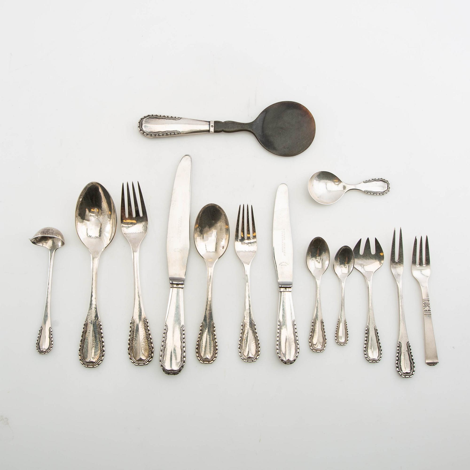 Georg Jensen, Cutlery approx. 61 dlr "Lily of the Valley" silver Copenhagen 1920s.