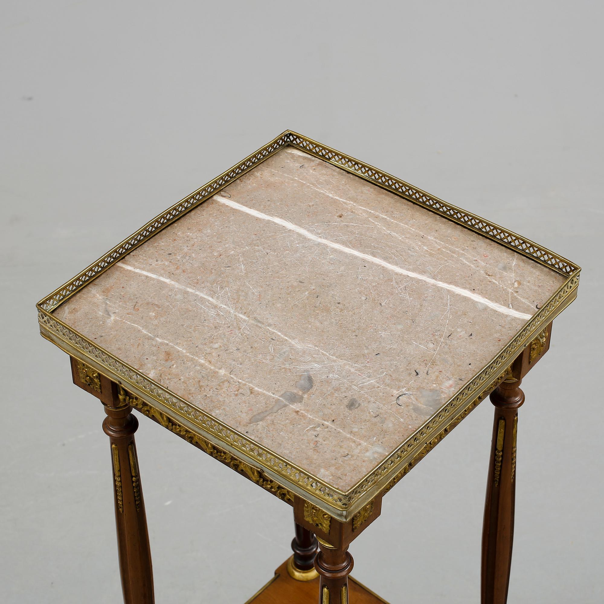 LAMPBORD, Louis XVI-stil, 1900-talets första hälft.