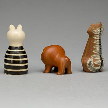 FIGURINER, 3 st, stengods, Lisa Larson, Gustavsberg. 1900-talets andra hälft.