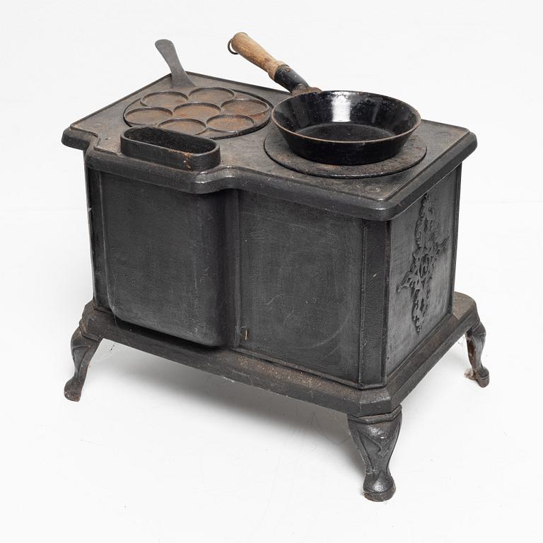 Toy stove, cast iron, Husqvarna No 3, 19th/20th century.