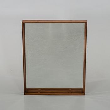 SPEGEL, teak 1960-tal, bakstycket märkt Royal Board, Made in Sweden .