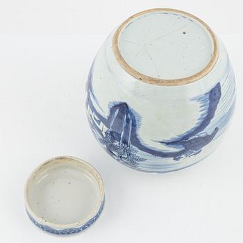 A blue and white jar, Qing dynasty, Qianlong (1736-95).