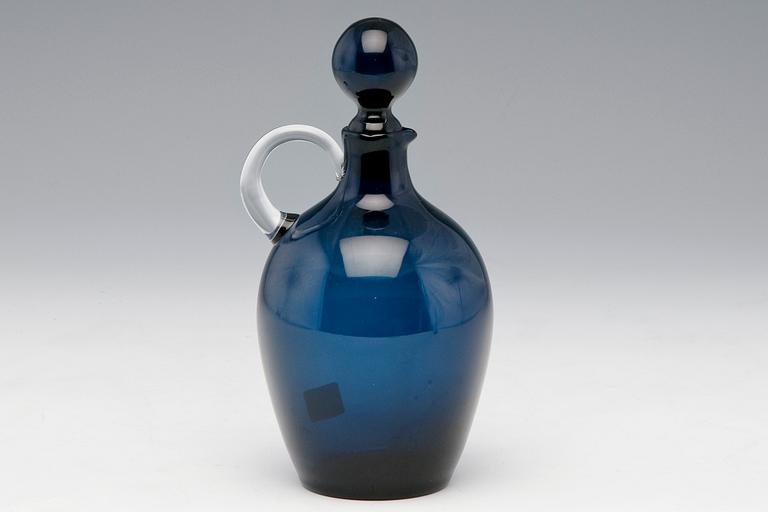 Saara Hopea, A CARAFE.