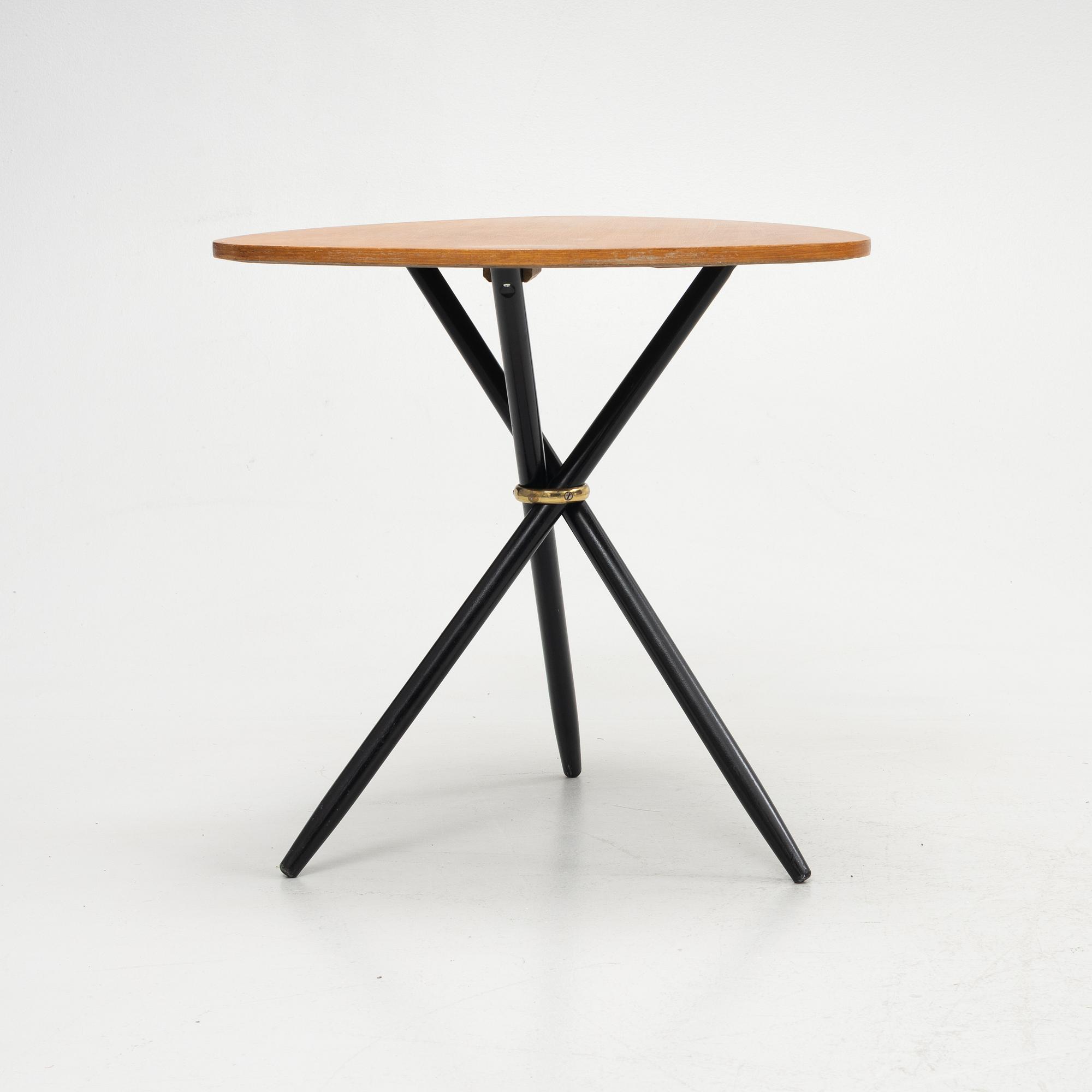 A teak veneered Swedish Modern table, mid 20th Century.