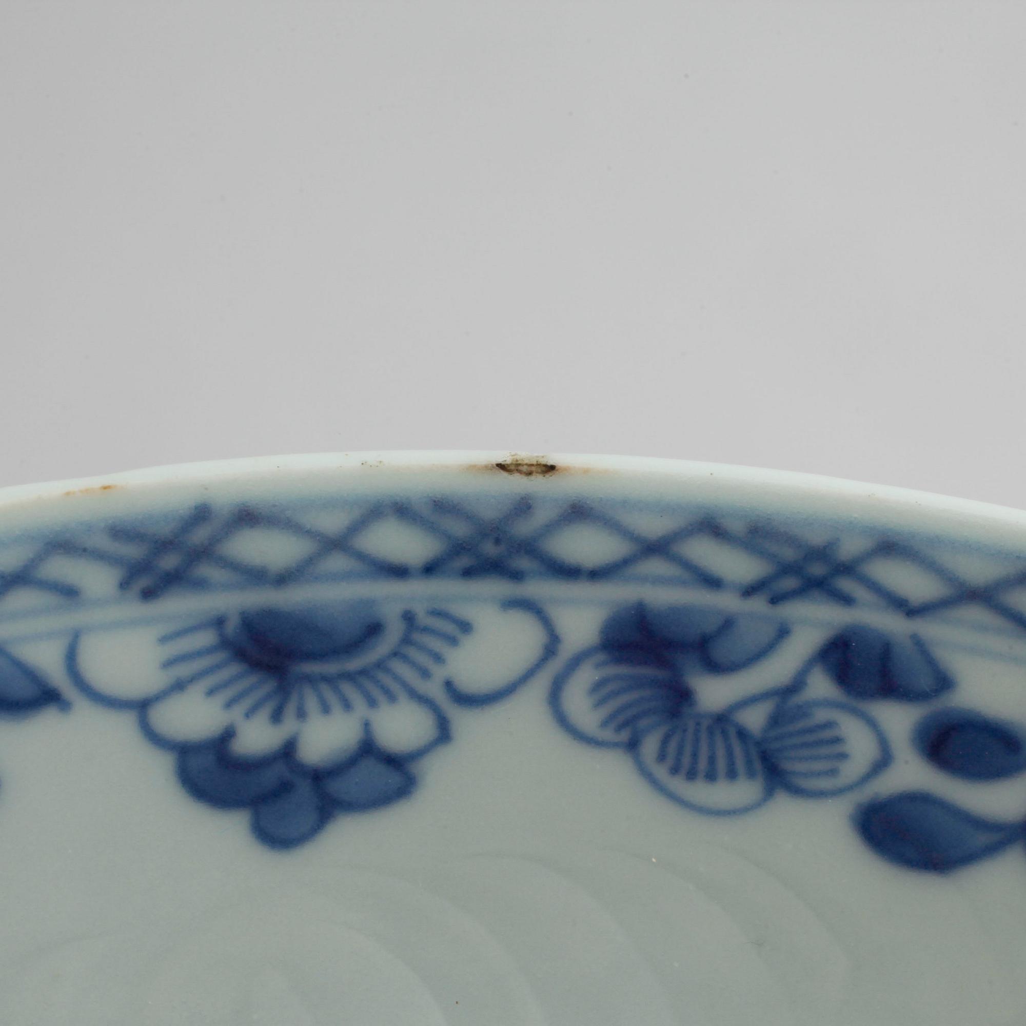 A soup plate, three dishes and a small box, China, 18th and 19th century.