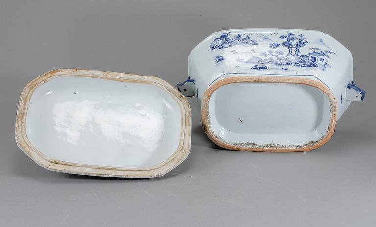 TERRIN, porslin, Kina, 1700-tal.