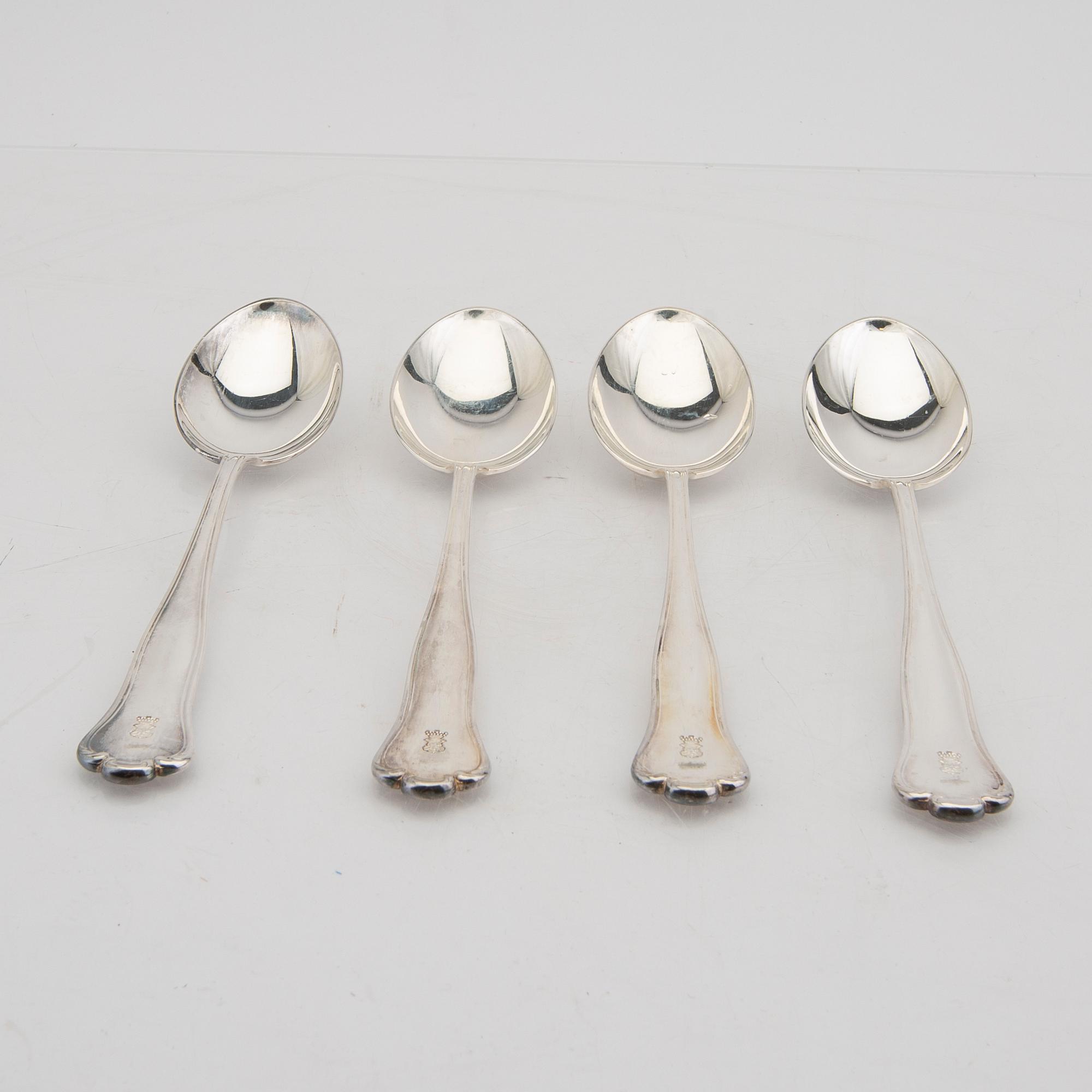 A Swedish 20th century set of 15 silver spoons mark of Hallbergs Stockholm 1948, weight 1352 grams.