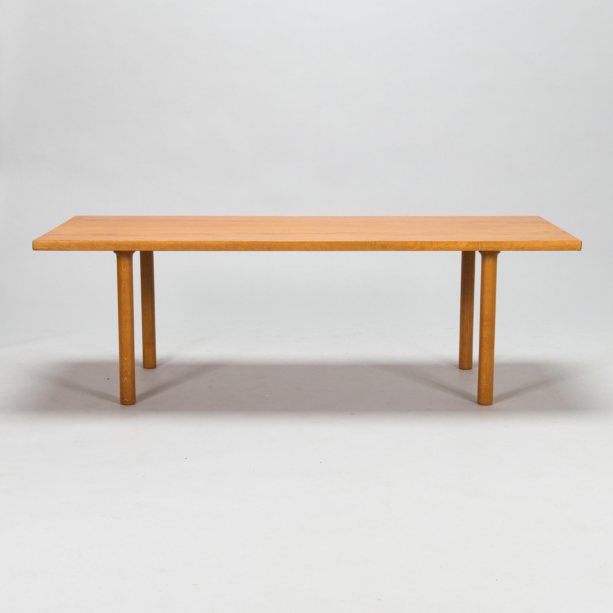 Hans J Wegner, soffbord för Andreas Tuck, Danmark.