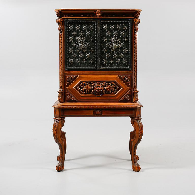 BARSKÅP, barockstil, 1900-talets andra hälft.