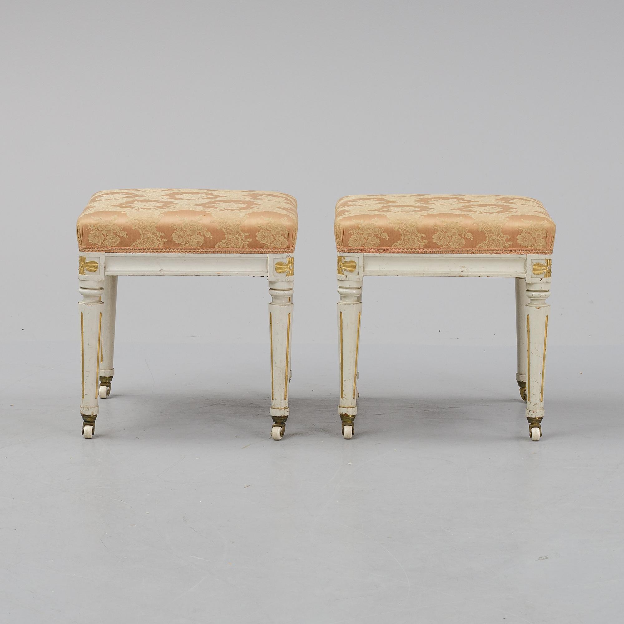 Taburetter, ett par, gustaviansk stil, 1800-talets slut.
