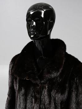 PÄLS, Saga Mink.