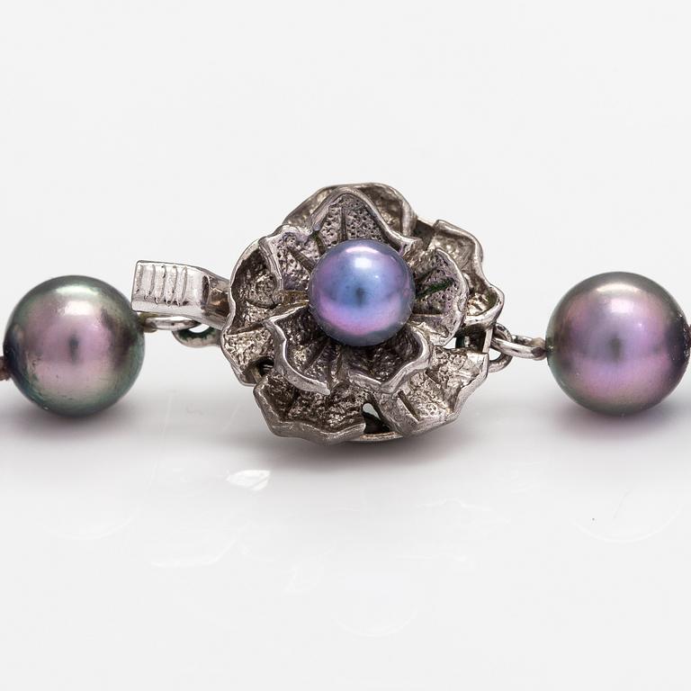 Pärlcollier, odlade pärlor, silver.