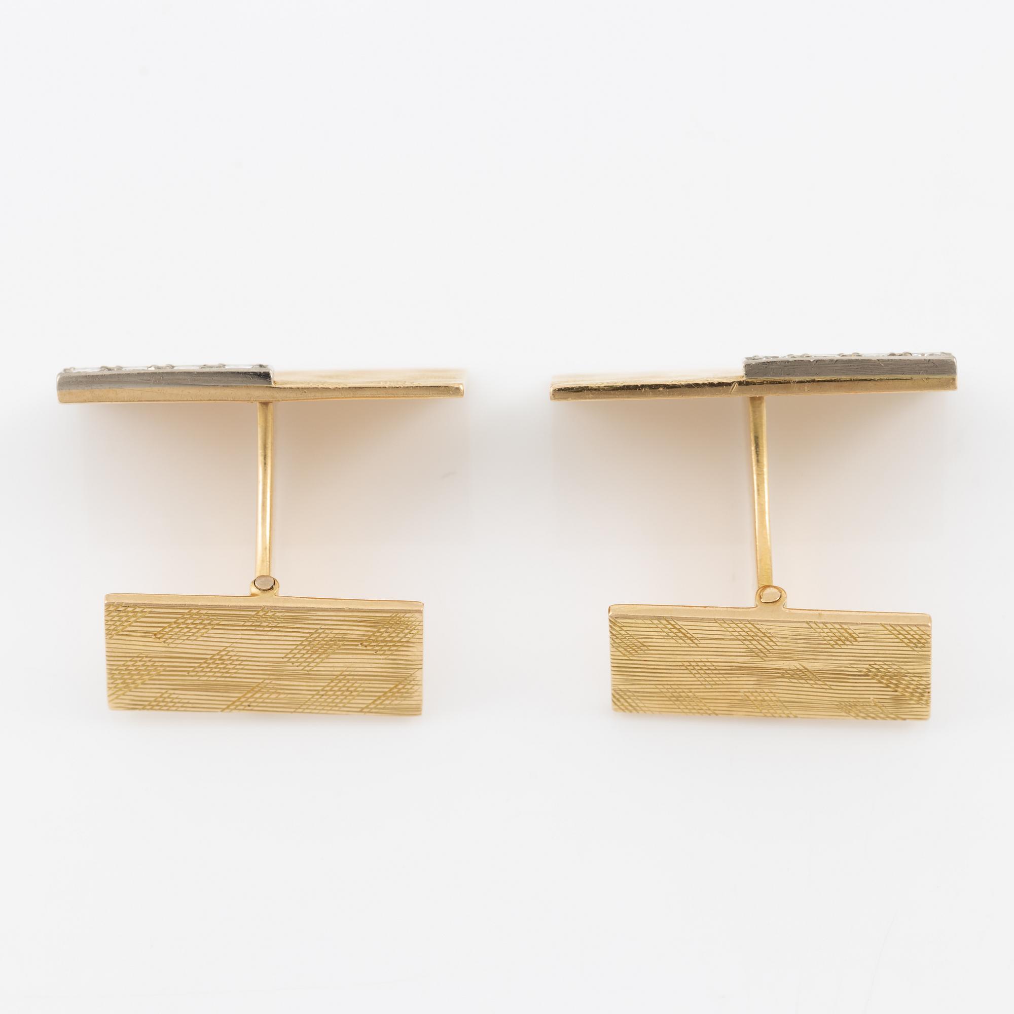 Cufflinks, a pair, 18K gold with brilliant-cut diamonds. 1970s.
