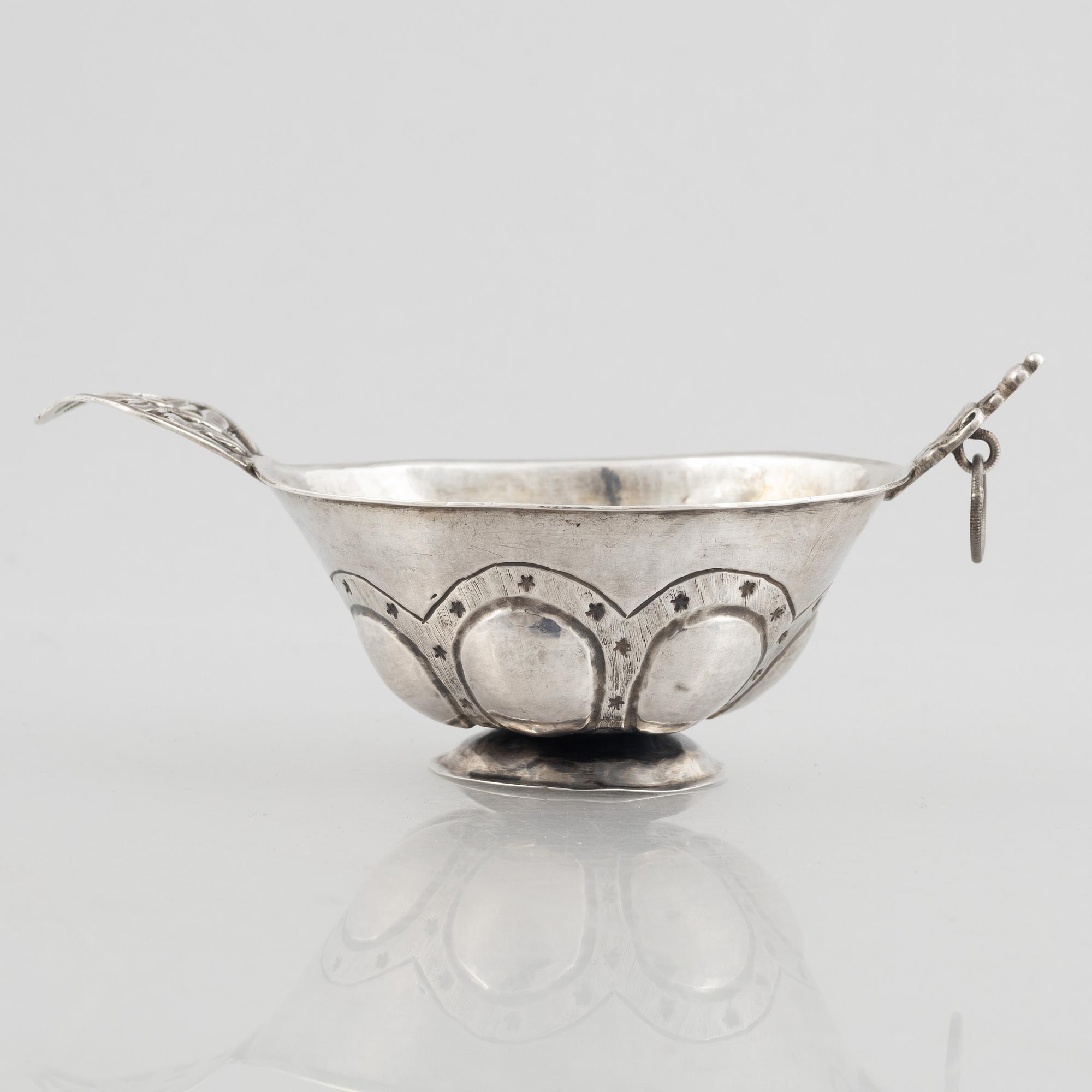 A Swedish silver cup, mark of Per Wilhelm Hanngren, Falun (active 1796-1815).