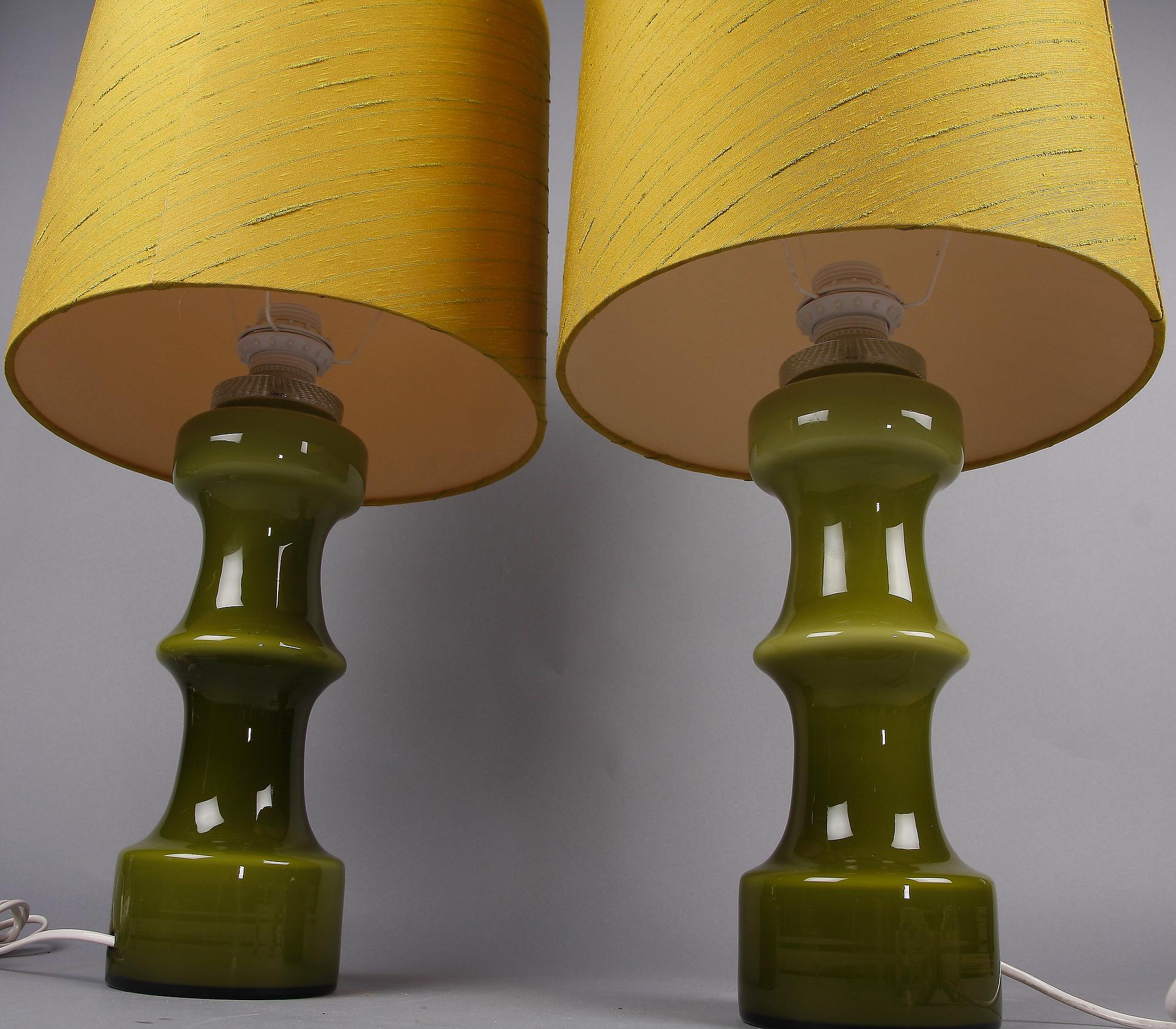 BORDSARMATURER, ett par, glas, 1970-tal.