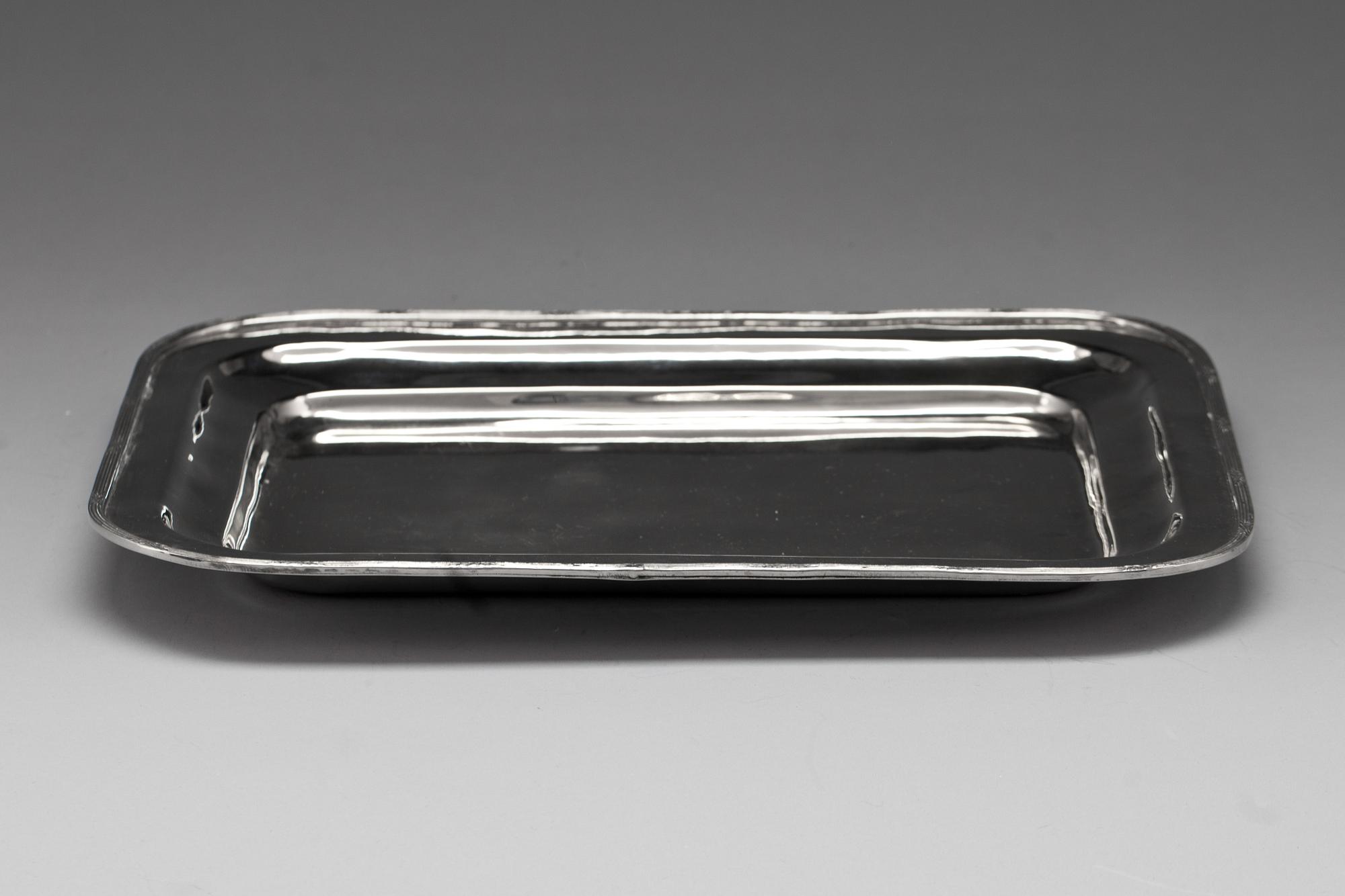 STEKHUV med BRICKA, vitmetall, 1900-talets första hälft.