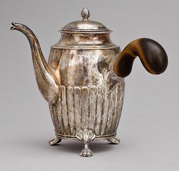 MOCCAKANNA, silver, Gustaf Folcker, Stockholm, 1826. Vikt ca 312 g.