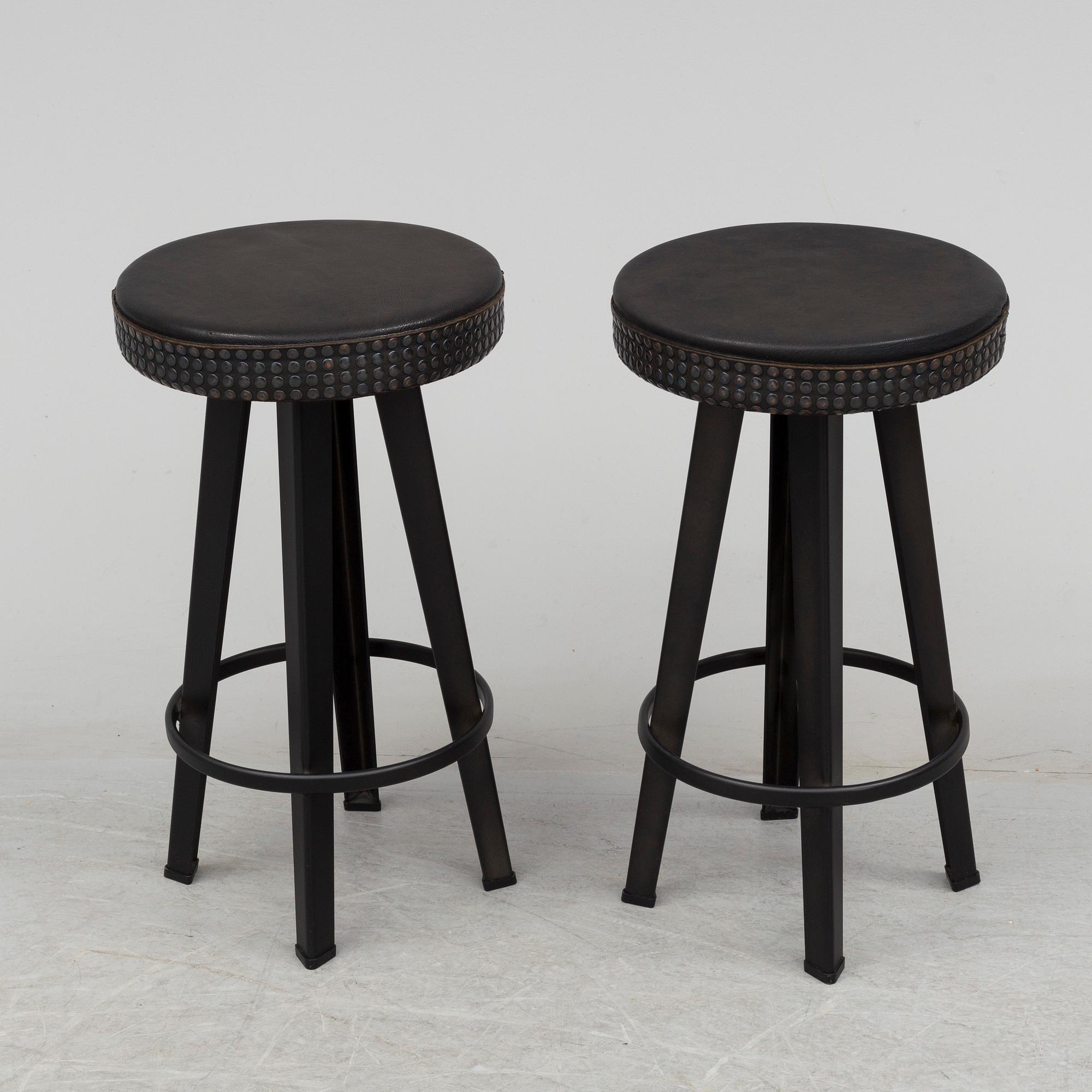 Stud bar stool clearance